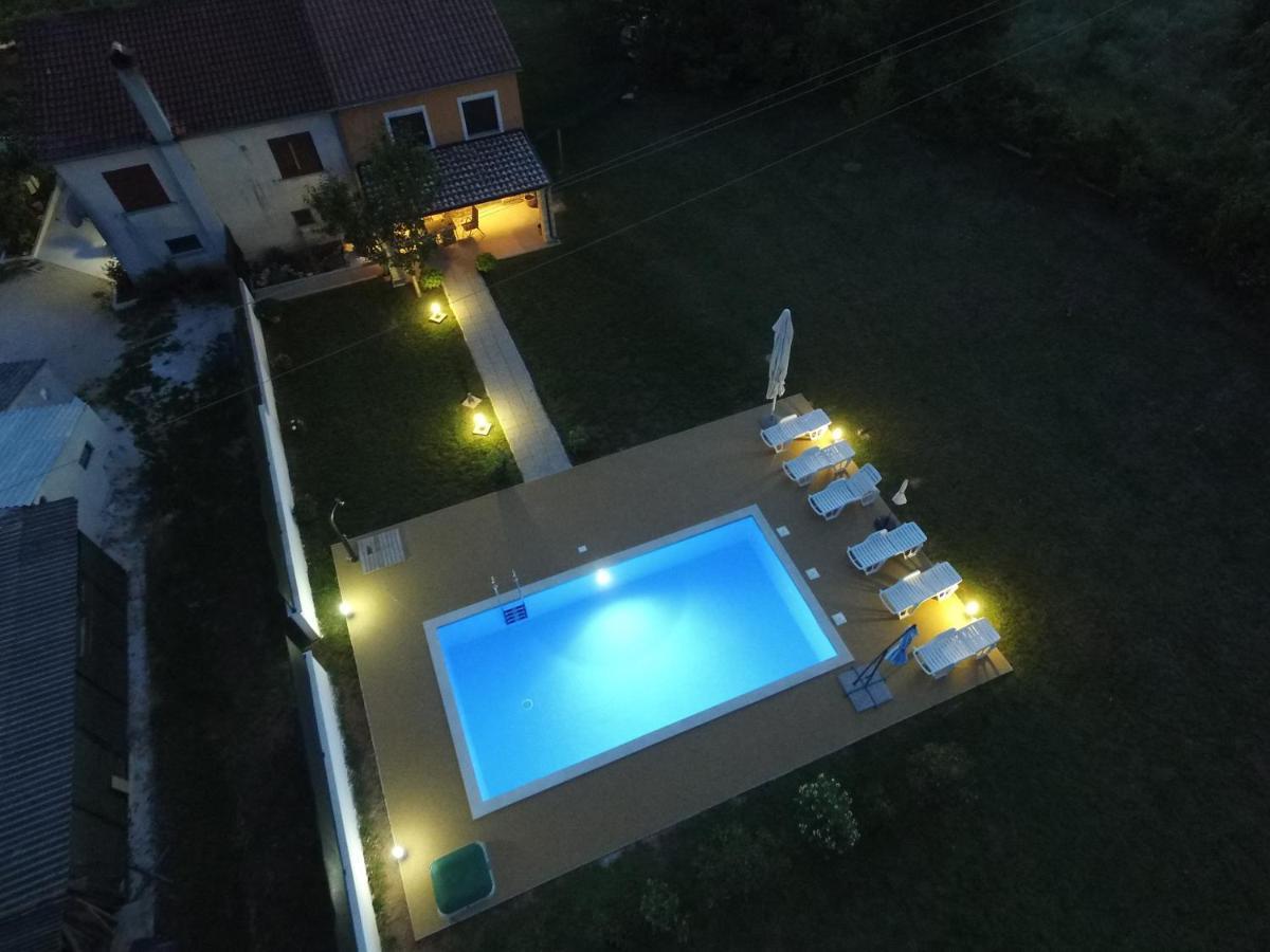 Holiday Apartment Ariella Krizanici Dış mekan fotoğraf