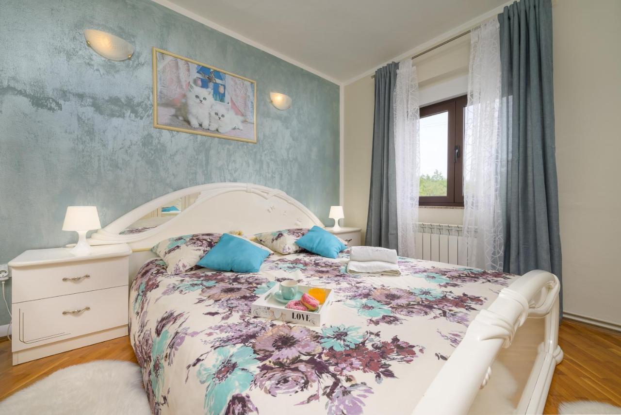 Holiday Apartment Ariella Krizanici Dış mekan fotoğraf