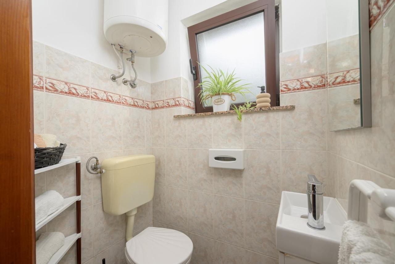 Holiday Apartment Ariella Krizanici Dış mekan fotoğraf