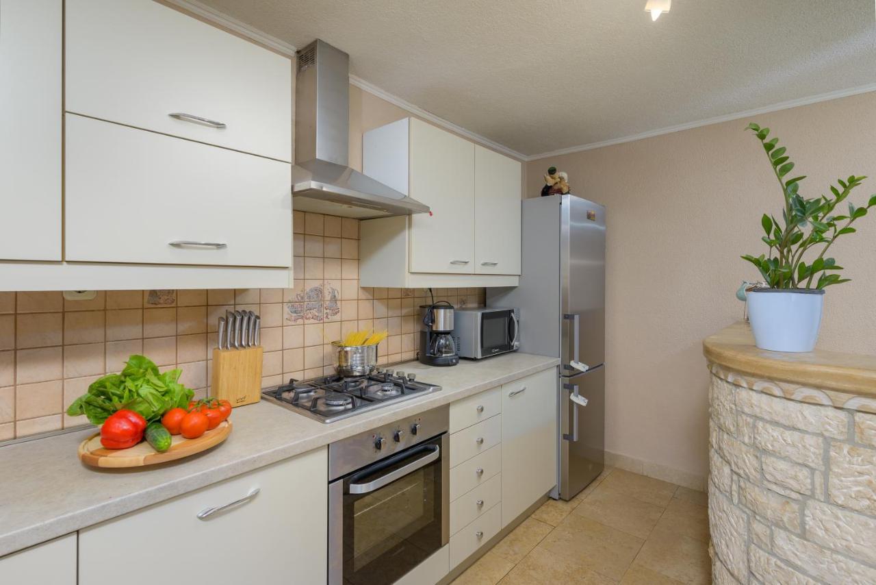 Holiday Apartment Ariella Krizanici Dış mekan fotoğraf