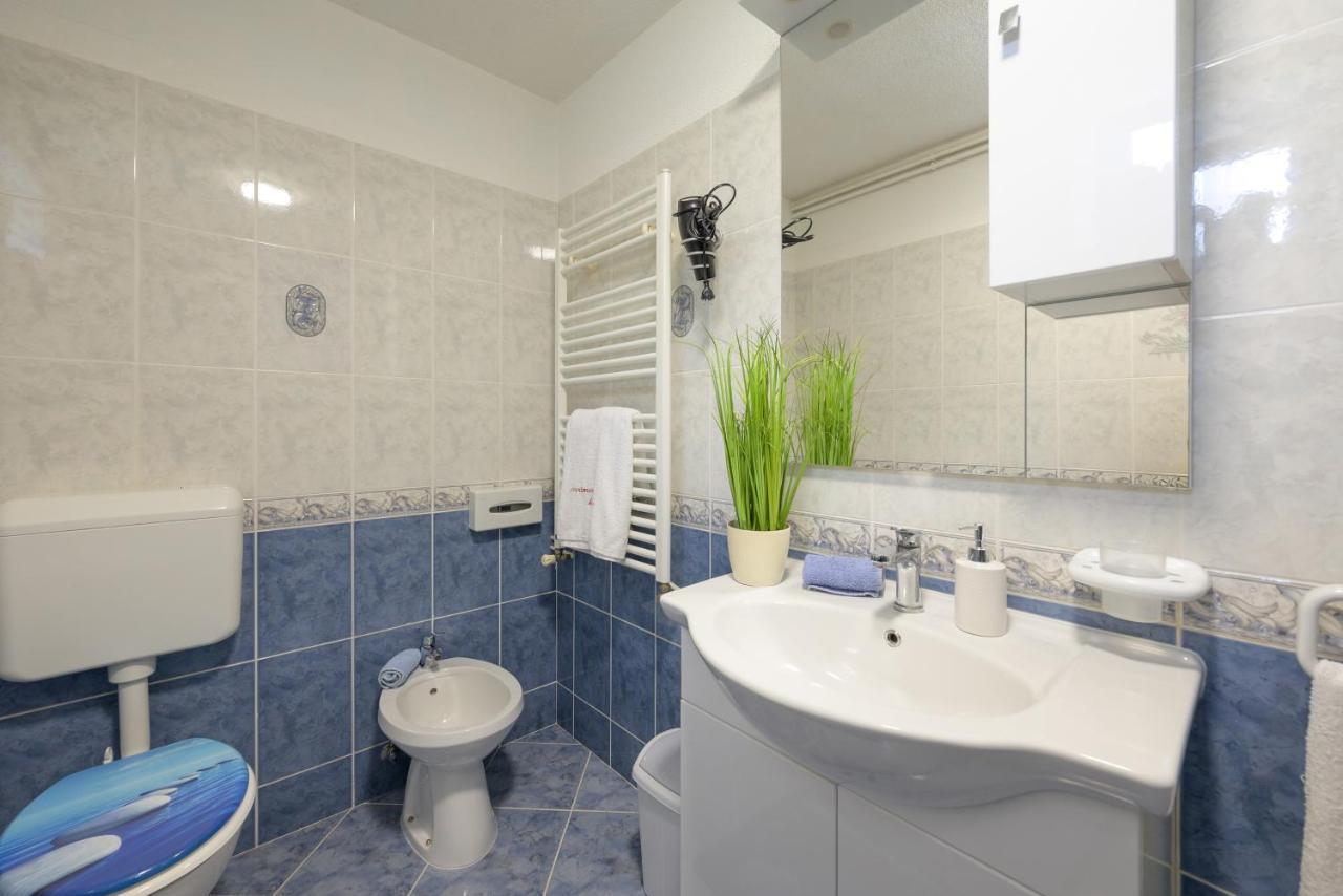 Holiday Apartment Ariella Krizanici Dış mekan fotoğraf