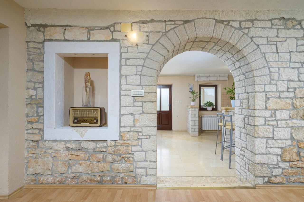 Holiday Apartment Ariella Krizanici Dış mekan fotoğraf