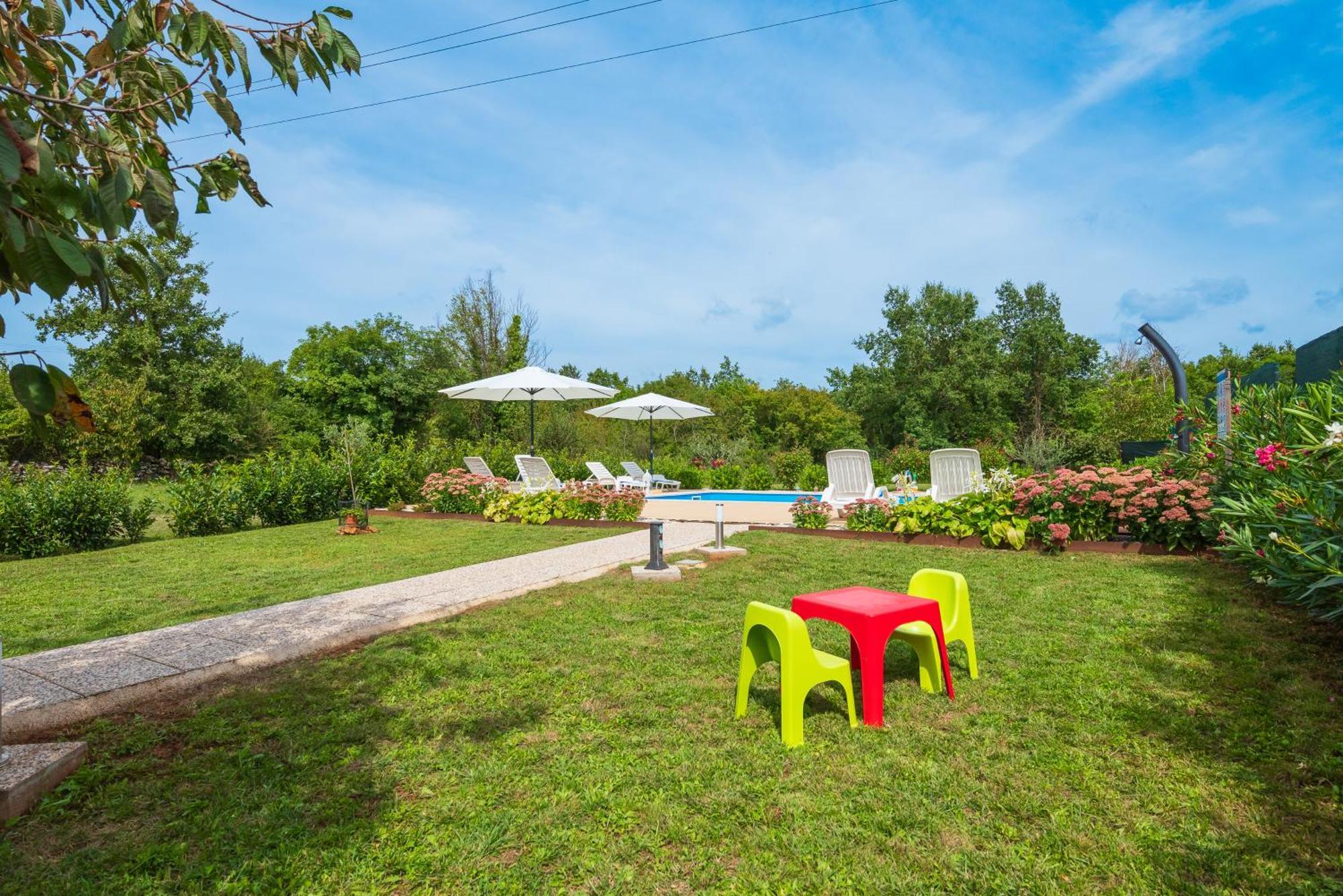 Holiday Apartment Ariella Krizanici Dış mekan fotoğraf